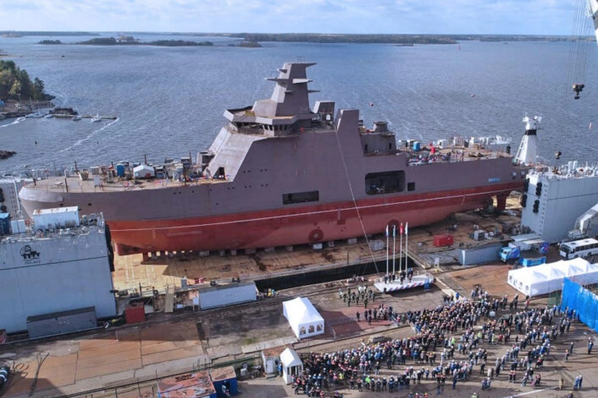 Сили оборони уразили російський бойовий криголам у Ленінградській області: що відомо