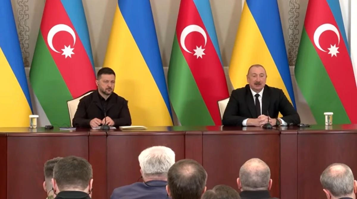 Можливе спільне виробництво: Україна й Азербайджан домовились про співпрацю у сфері оборони