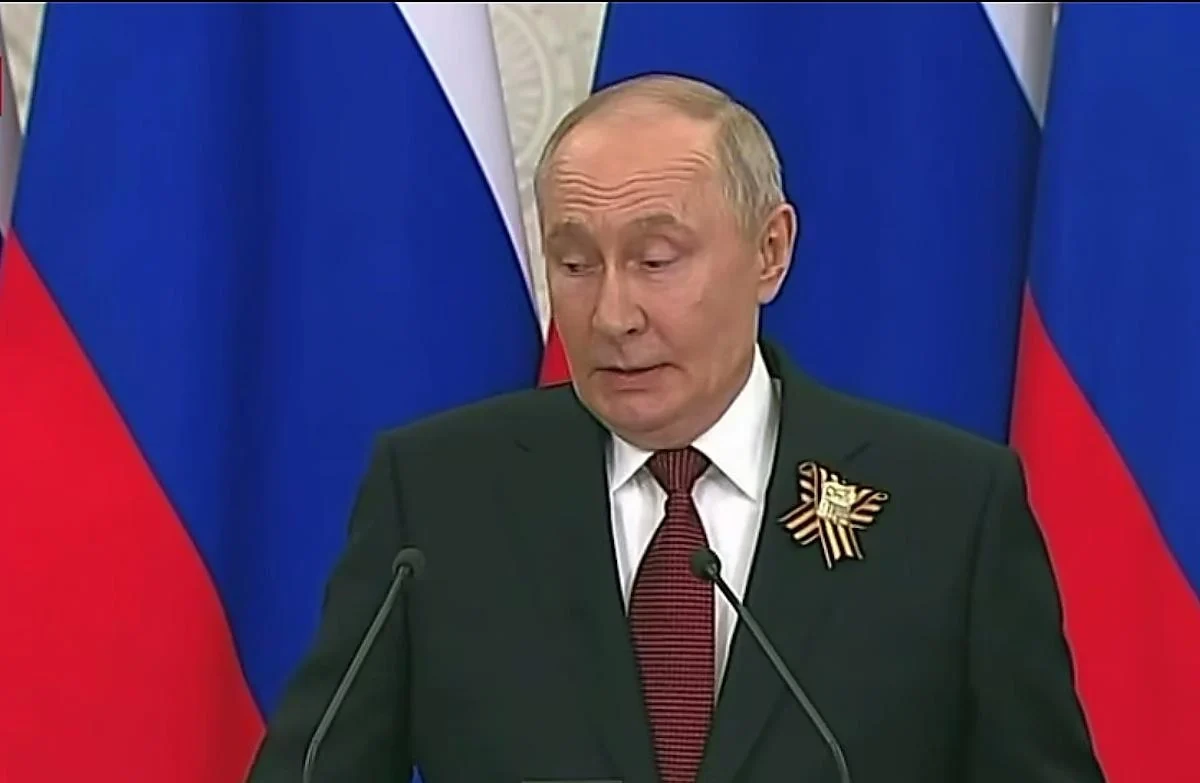 Путін відреагував на указ Зеленського щодо параду в Москві