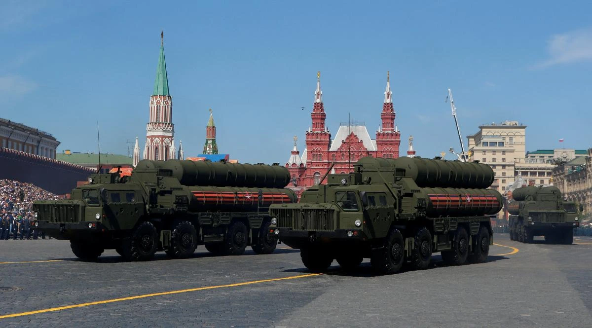 Експерт пояснив, чому РФ почала частіше бити по Києву ракетами С-400