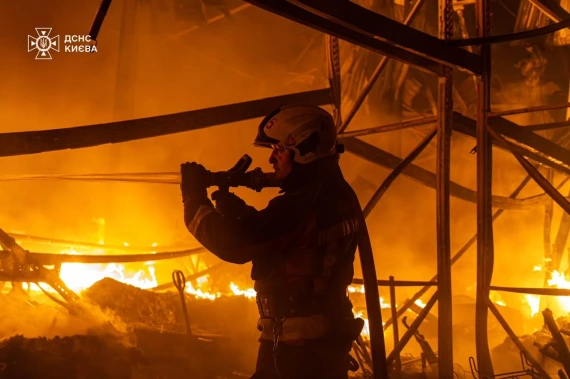 У Києві є загиблі й поранені внаслідок російської атаки балістикоюОновлено9