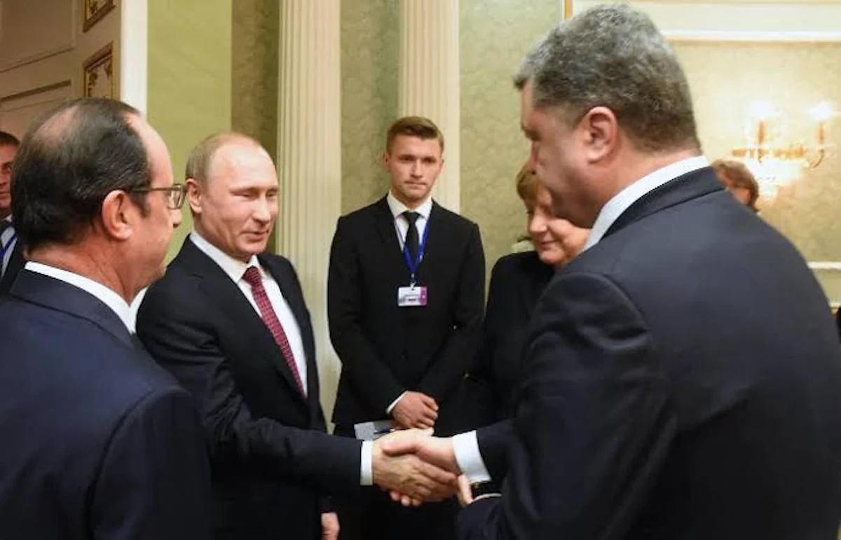 Порошенку дорікнули за критику FirePoint: "Ця компанія б’є Путіну по руках, які Петро Олексійович так ніжно тиснув під час війни"